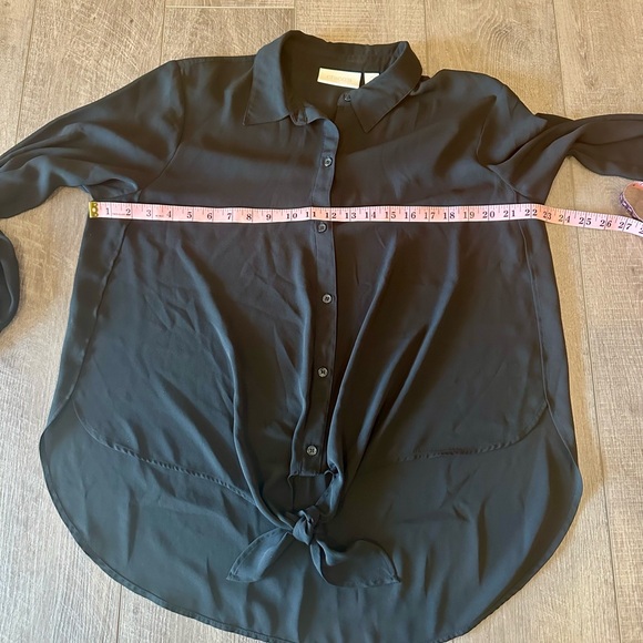 Chico’s Black Button Blouse - Picture 6 of 6